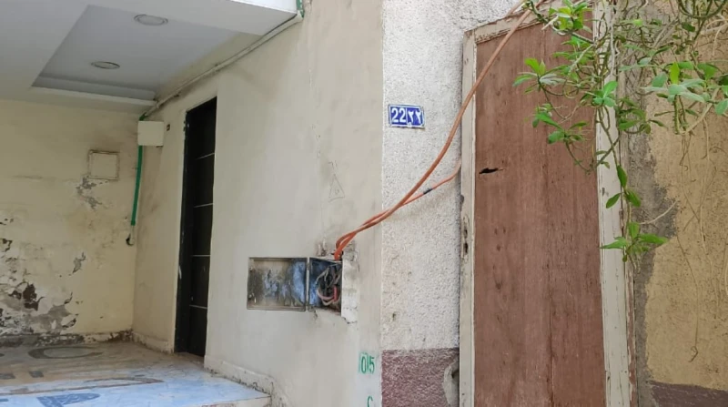 مخدرات وزواج عرفي وقتل.. ماذا حدث بمساكن جامعة الدول في رأس السنة؟ شهد البلوك رقم 22 في مساكن جامعة الدول واقعة مأساوية ليلة رأس السنة، حيث لقيت سيدة