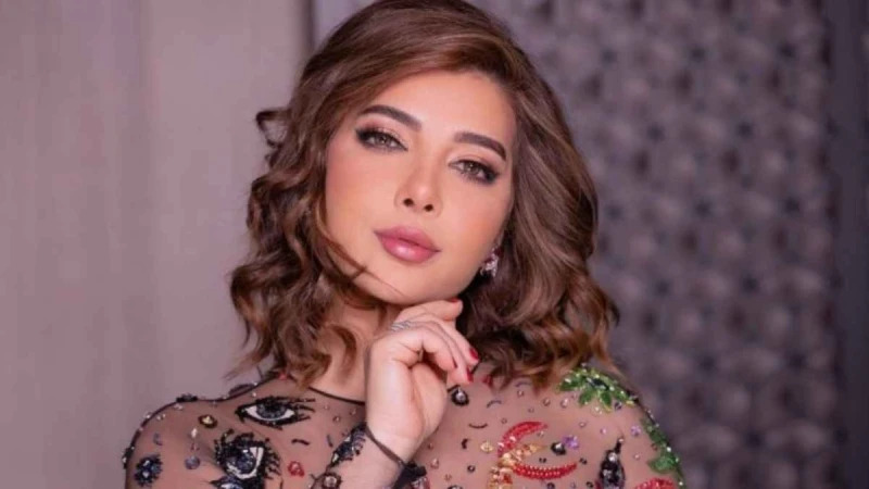 أصالة تهدي أحدث أغانيها إلى (فيديو) افاق عربية - نشرت الفنانة أصالة عبر حسابها الخاص في إنستغرام فيديو من كليب أحدث أعمالها الغنائية معلنة إهداءه إلى حفل احتفالا بالجائزة التي تسلم