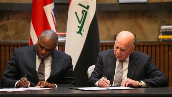 توقيع مذكرة تفاهم بين العراق وبريطانيا في مجال التغير المناخي والبيئة وقع العراق وبريطانيا مذكرة تفاهم في مجال التغير المناخي والبيئة واقتصاديات