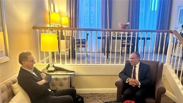 وزير الخارجية المصري يلتقي مدير عام الربط الكهربائي بشركة يان دي نول البلجيكية التقى الدكتور بدر عبد العاطي وزير الخارجية والهجرة المصري، مع ويم