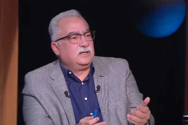 إعلامي: اغلاق الحياة السياسية المصرية يعطي عمر للكارهين والمتربصين الإعلامي إبراهيم عيسى كتبت أميرة السمانأكد الاعلامي إبراهيم عيسى، أن اغلاق الحياة