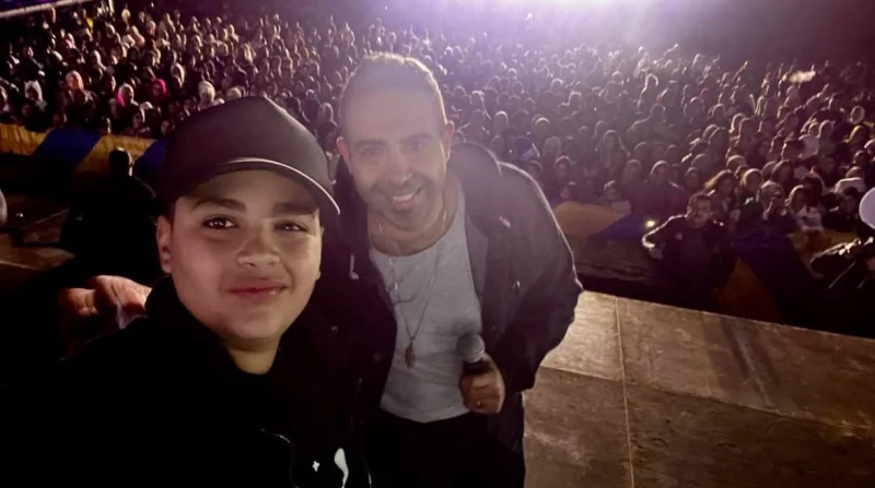 شبه جده.. محمد عدوية يصطحب ابنه في أحدث حفلاته أحيا الفنان محمد عدوية، الساعات الماضية، حفلا غنائيا جديدا، داخل مدينة الشروق، وهو الثاني له بعد وفاته والده أسطورة الأغنية الشعبية أ