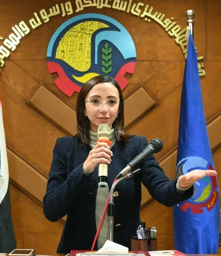 إحتفالا بيوم البيئة الوطني : محافظ البحيرة تحتفي بجهود المحافظة في مواجهة السحابة السوداء وتكرم العاملين في منظومة البيئة الدكتورة جاكلين عازر: نحتفل اليوم بثمرة التعاون بين كافة ا