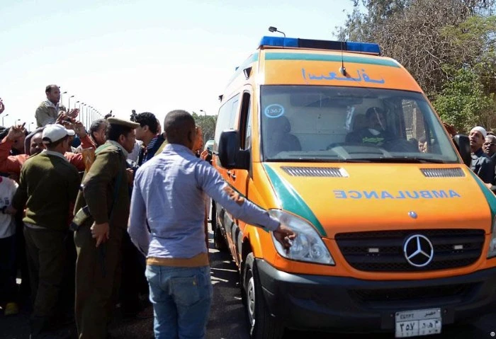 صدمته سيارة مسرعة، إصابة شخص في حادث سير بالفيوم أصيب شخص جراء صدمته سيارة مسرعة على طريق الفيوم الصحراوي، أثناء محاولته عبور الطريق، وجرى نقله للمستشفى لتلقى الرعاية الطبية اللازم