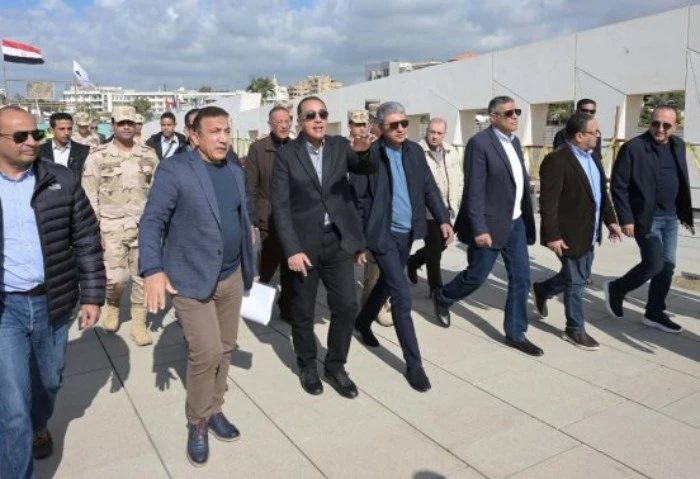 رئيس الوزراء يتابع آخر مستجدات الموقف التنفيذى لمكونات المتحف المصرى الكبير خلال جولته الميدانية اليوم بمشروع المتحف المصري الكبير، تابع الدكتور مصطفى مدبولي، رئيس مجلس الوزراء، ال