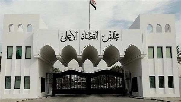 العراق .. القضاء يسترد 12 مليار دينار عن جريمة الاحتيال المالي أعلن مجلس القضاء الأعلى، اليوم الثلاثاء، عن استرداده 12 مليار دينار عن جريمة الاحتيال المالي.وذكر المركز الإعلامي لمج