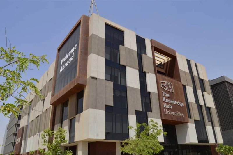 مجلس الوزراء يوافق على إطلاق بكالوريوس العلاج الطبيعي بفرع جامعة كوفنتري بالعاصمة الإدارية وافق مجلس الوزراء في اجتماعه الأخير برئاسة الدكتور مصطفى مدبولي، على مشروع قرار رئيس الجم