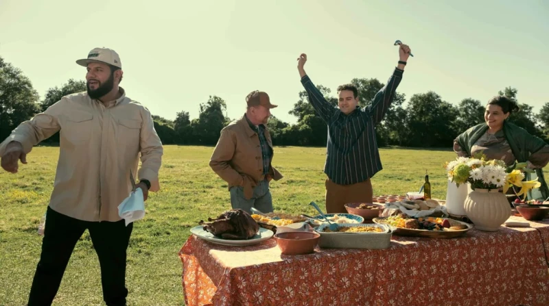 مو عامر.. كوميديا ودراما في مغامرة جديدة على نتفليكس أعلنت منصة نتفليكس عن عودة المسلسل الكوميدي الشهير مو عامر في موسمه الثاني، حيث سيتم عرضه في 30