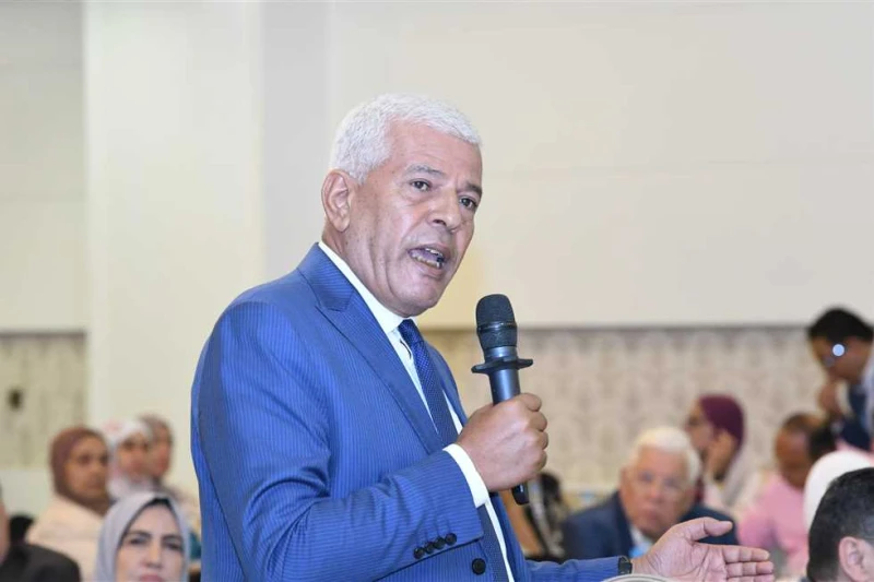 خبر سار .. الزراعيين: صرف شهرين لأصحاب المعاشات والورثه بمناسبة أعياد الميلاد قررت نقابة الزراعيين صرف شهرين للزملاء أصحاب المعاشات والورثة بمناسبه