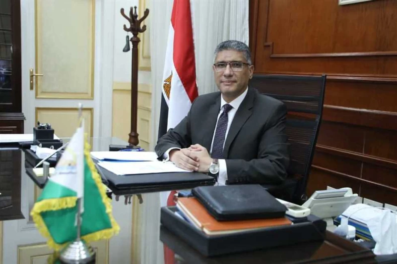 منها إحالة ملاحظ للنيابة.. 4 قرارات لمديرية التعليم بالجيزة بشأن مخالفات بامتحانات الإعدادية تابع المهندس عادل النجار، محافظ الجيزة، انتظام سير