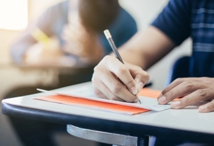 قبل بدء امتحانات الفصل الدراسي الأول لصفوف النقل7 تعليمات عاجلة من التعليم تنطلق غدا السبت المقبل 11 يناير الجاري امتحانات الفصل الدراسي الأول لصفوف