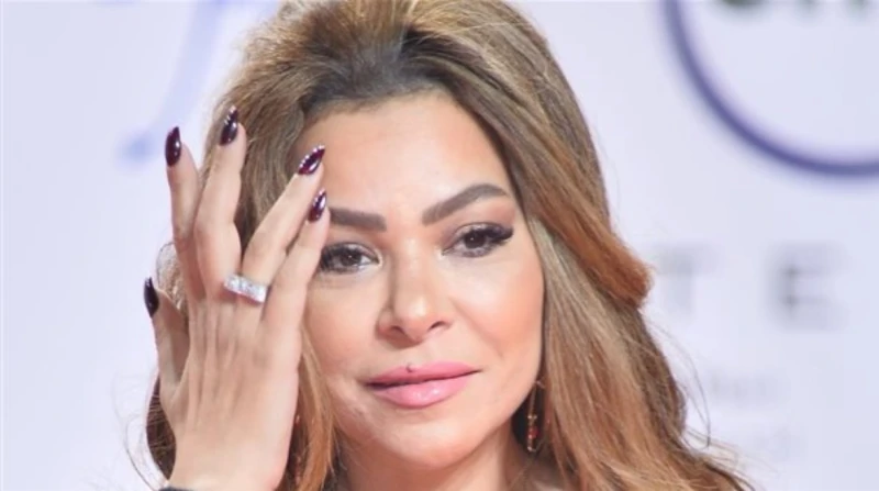 ألفت عمر تعلن موعد ومكان استقبال العزاء في والدها أعلنت الفنانة ألفت عمر، عن استقبالها العزاء في والدها، الذي وفاته المنية، مساء أمس السبت، بعد معاناة مع المرض.وكتبت ألفت عمر، عبر 