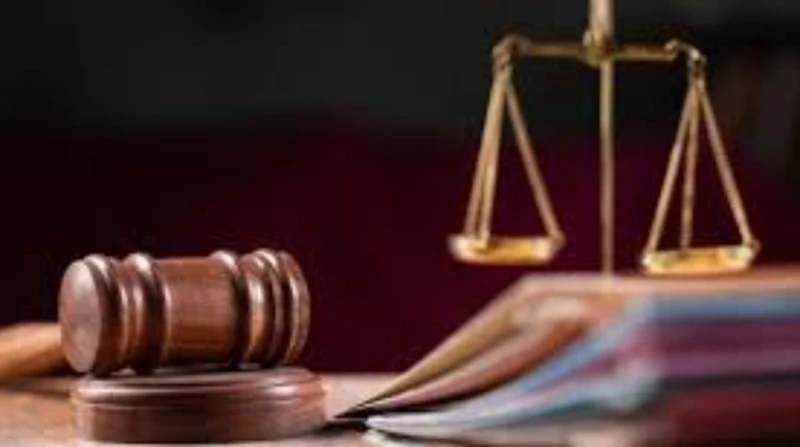 محاكمة المتهم في حرق كنيسة كفر حكيم بجلسة إعادة الإجراءات تنظر الدائرة الأولى إرهاب بمحكمة جنايات الجيزة المنعقدة بمجمع محاكم بدر، اليوم السبت، في