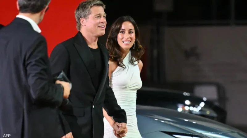 زواج جديد.. السر وراء تسوية طلاق براد بيت وأنجلينا جولي أفادت صحيفة ديلي ميل البريطانية بأن نجم هوليوود براد بيت يخطط للزواج من حبيبته مصممة المجوهرات إينيس دي رامون في عام 2025، و