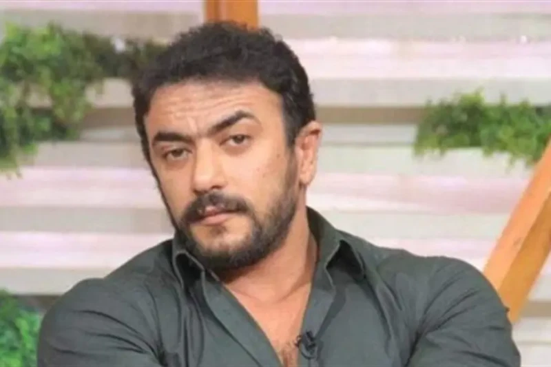 أحمد العوضي يستجيب لطلب شريف الدسوقي: تعاون فني قريب يجمع النجمين في لفتة مميزة تبرز روح التعاون بين الفنانين، استجاب الفنان أحمد العوضي لطلب زميله الفنان شريف الدسوقي عبر حسابه عل