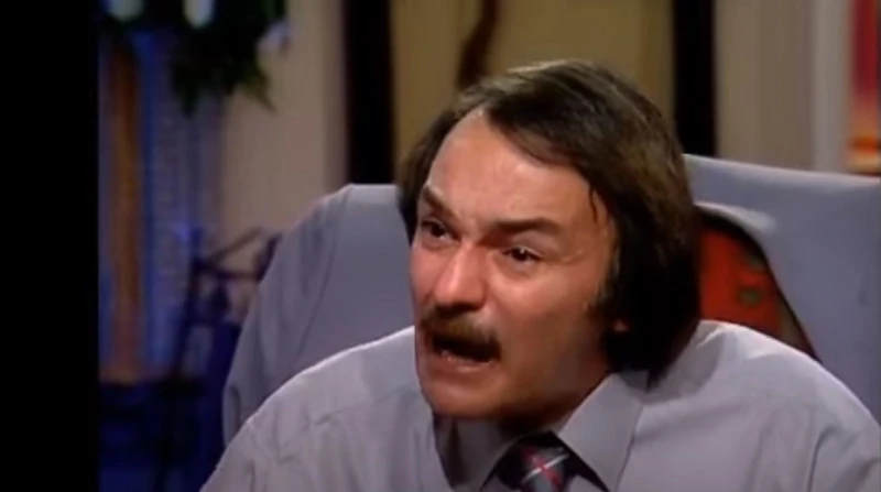 في ذكرى ميلاده.. حاتم ذو الفقار عاش عاصيا لأجل الفن ونورا ومات وحيدا في مثل هذا اليوم، 5 يناير 1952، ولد الفنان الراحل حاتم ذو الفقار، الذي رحل عن عالمنا في 15 فبراير 2012، عن عمر