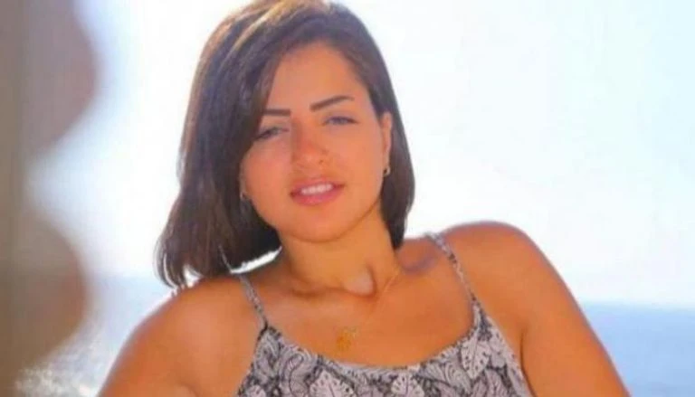 حبس الممثلة المصرية منى فاروق 3 أعوام افاق عربية - أصدرت المحكمة الاقتصادية في القاهرة، حكما بحبس الممثلة منى فاروق 3 أعوام، وفرض كفالة 10 آلاف جنيه،