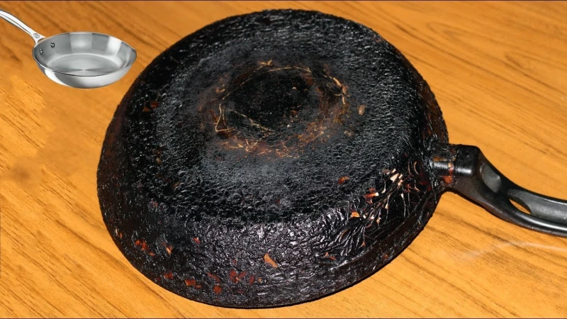 تنظيف الحلل من الدهون في ثواني بكل سهولة تسعى العديد من النساء إلى طرق فعالة لتنظيف أواني الألومنيوم والستانلس ستيل لإزالة الدهون والبقع العنيدة التي تتراكم نتيجة الاستخدام المستمر