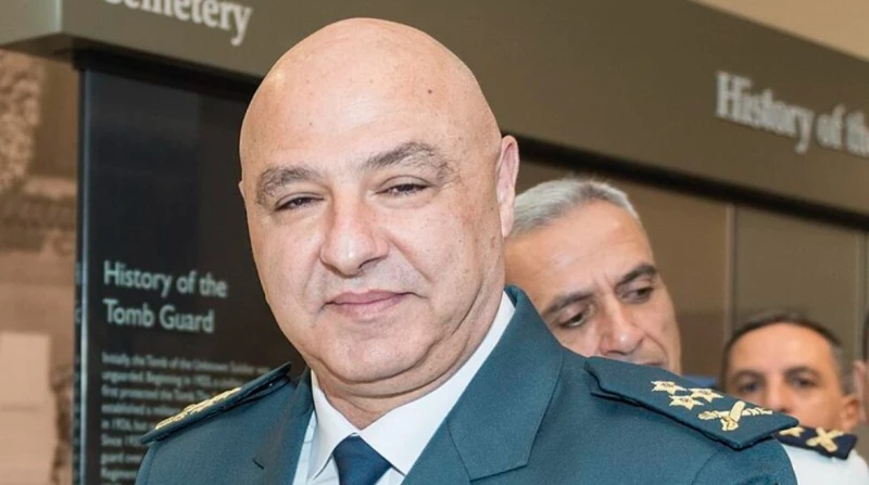 قيادي بتيار المستقبل اللبناني: عون يعكس متطلبات الشعب أكثر من البرلمان كشف إسماعيل صخر، القيادي في تيار المستقبل اللبناني، الذي يرأسه رئيس الوزراء السابق سعد الحريري، أن الرئيس الل