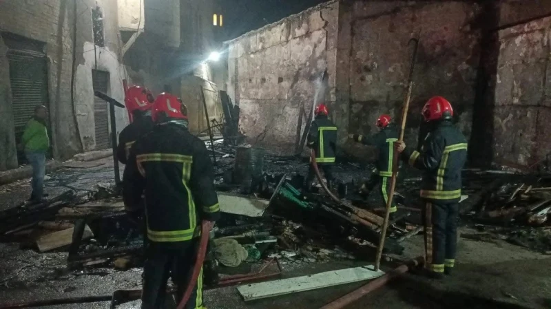 تفاصيل حريق داخل مخزن أخشاب خلف كنيسة القديس أنطونيوس في الإسكندرية شهدت منطقة اللبان في محافظة الإسكندرية اندلاع حريق في مخلفات الأخشاب داخل أرض