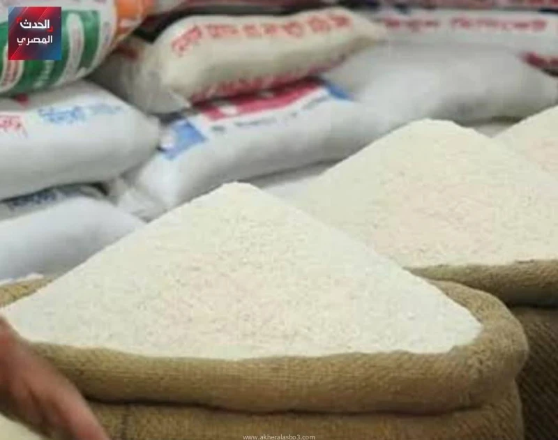 تصريحات رجب شحاتة رئيس شعبة الأرز متابعة ايمن جاد صرح رجب شحاته رئيس شعبة الأرز باتحاد الصناعات، إن أسعار الأرز شهدت تراجعا خلال الأسبوع الماضي، حيث انخفض سعر الأرز بنحو 1000 جنيه 