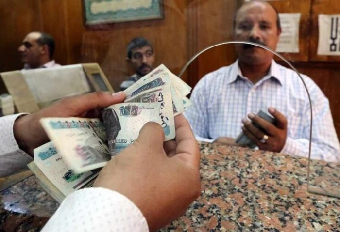 بشاير يناير، 4 هدايا من الحكومة لهذه الفئات ضمن حزمة الحماية الاجتماعية أكد المستشار محمد الحمصاني، المتحدث الرسمي باسم رئاسة مجلس الوزراء، أن الحكومة المصرية تبذل جهودا متواصلة لت