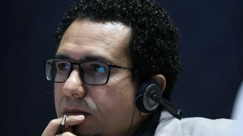 مزيج من الفلسفة والشعر.. رامي سعد يشارك في معرض الكتاب بالعهد الملغي صدر حديثا الديوان الشعري الجديد العهد الملغي للشاعر رامي سعد شرف الدين، ويشارك به ضمن فعاليات معرض الكتاب 2025 