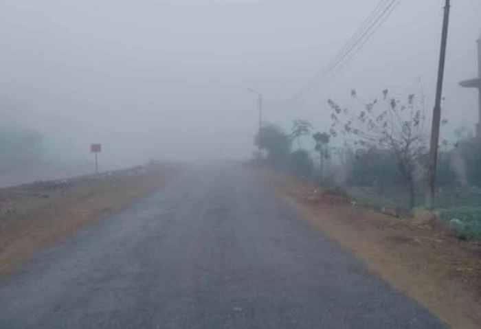 شبورة كثيفة في عدة محافظات والأرصاد تحذر السائقين تشهد معظم محافظات مصر، اليوم الأربعاء 15 يناير، شبورة مائية كثيفة على الطرق والمناطق الساحلية