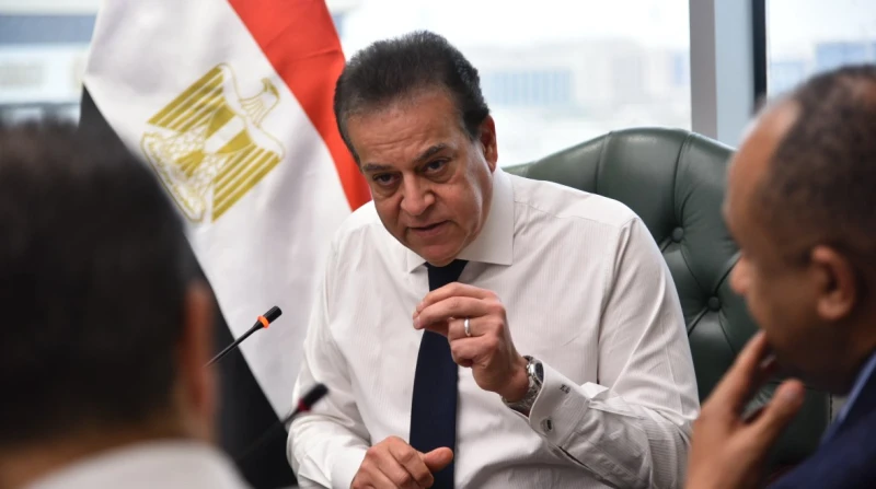 وزيرا الصحة والتضامن إلى شمال سيناء لتجهيز مساعدات غزة يبدأ الدكتور خالد عبدالغفار نائب رئيس مجلس الوزراء وزير الصحة والسكان، والدكتورة مايا مرسي وزيرة التضامن الاجتماعي، صباح اليو