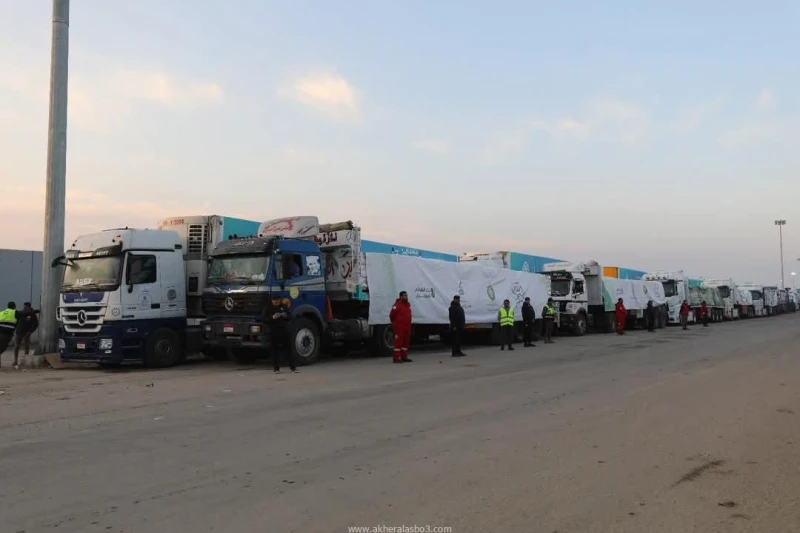 أكبر قافلة لبيت الزكاة والصدقات منذ بدء العدوان الصهيوني تصل قطاع غزة كتب - محمود الهندي عبرت القافلة العاشرة لبيت الزكاة والصدقات المصري، صباح اليوم الثلاثاء، ميناء رفح البري تمهي