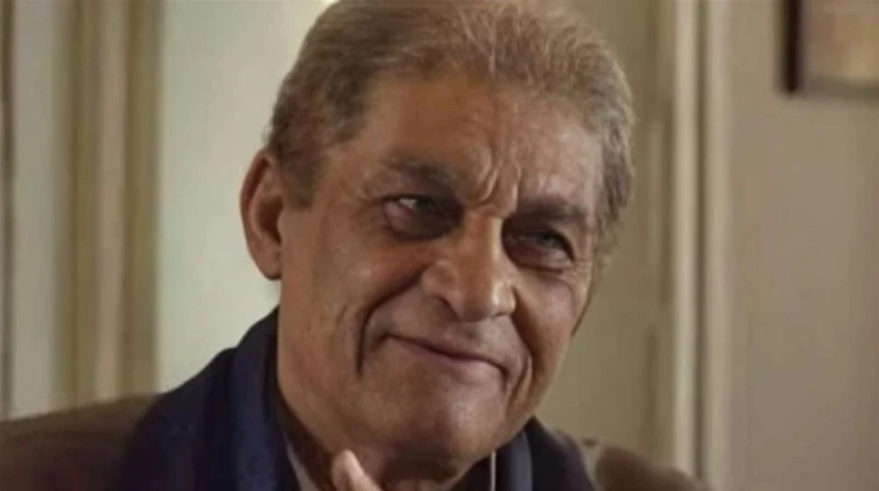 نقل الفنان صالح العويل إلى مستشفى كوبري القبة (خاص) كشف هشام، نجل الفنان صالح العويل، عن تطورات الحالة الصحية لوالده، عقب نقله إلى أحد المستشفيات بعد