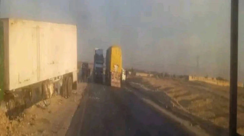 أغلبهم سودانيون.. 10 إصابات في تصادم تريلا وملاكي بالأقصر أصيب، اليوم السبت، 10 أشخاص بينهم حالات حرجة في تصادم سيارة ملاكي بتريلا بطريق مدخل إسنا