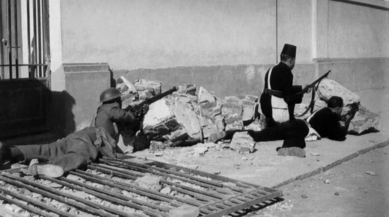 عيد الشرطة ال73.. عندما انتصر الشرف على الدبابات بمعركة الإسماعيلية في يوم 25 يناير من كل عام، يحتفل المصريون بعيد الشرطة، والذي يتجاوز كونه مناسبة