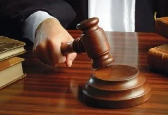 اليوم، نظر محاكمة المتهمين بقتل طالب في إمبابة تنظر محكمة جنايات الجيزة، اليوم، أولى جلسات محاكمة المتهمين في قضية مقتل طالب بمنطقة إمبابة، وهي