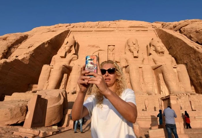 مصر تتفوق على تركيا والإمارات كأفضل وجهة للسائح الروسي تصدرت مصر قائمة وجهات السياحة للروس خلال عطلة رأس السنة، حيث تفوقت على وجهات رائجة لدى