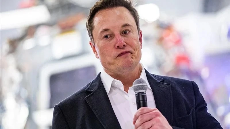 أول ضحية لوزارة إيلون ماسك الجديدة تفجر زوبعة على إكس أول ضحية لوزارة إيلون ماسك في أول منشور لها بعد تسلم الإدارة الجديدة تحت قيادة الملياردير إيلون ماسك أثارت وزارة الكفاءة الحكو