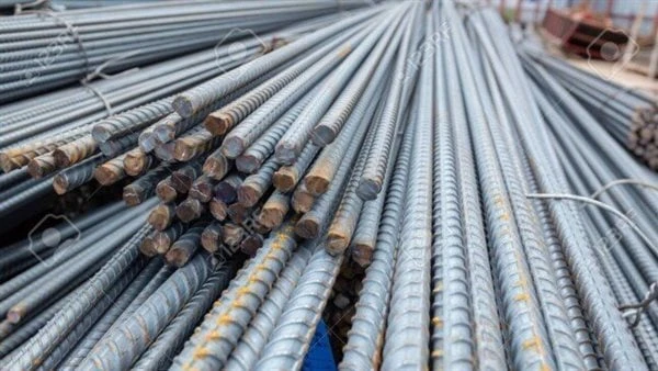 سعر الحديد اليوم الخميس 30-1-2025.. سعر حديد عز في الأسواق يعد الحديد من أهم المواد الأساسية في قطاع البناء والتشييد، حيث تؤثر تقلبات أسعاره بشكل مباشر على تكلفة المشروعات العقارية