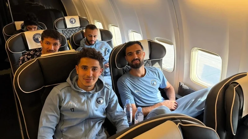 بالصور شاهد ما حدث لطائرة بيراميدز في سماء أنجولا خلال 120 دقيقة إغماء بين اللاعبين وهبوط اضطراري عاد فريق نادي بيراميدز مجددا إلى مطار لواندا في العاصمة الأنجولية بعد ساعتين من ان