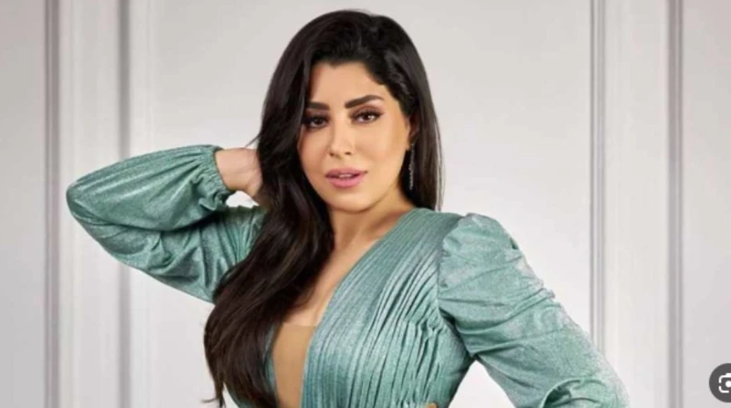 أيتن عامر تشيد بحفل أشادت الفنانة أيتن عامر بحفل توزيع الجوائز ، موجهة الشكر إلى المستشار تركي آل الشيخ رئيس هيئة الترفيه السعودية، على دعوتها لحضور الحفل، الذي أقيم مساء السبت الم