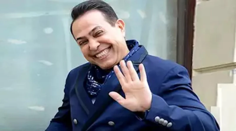 حكيم يفكر في الاعتزال خلال 2025: الدنيا مليانة مطربين صرح نجم الغناء الشعبي حكيم بنيته وتفكيره في اعتزال الغناء مع نهاية عام 2025، خلال استضافته في إذاعة شعبي في سهرة ليلة رأس السن