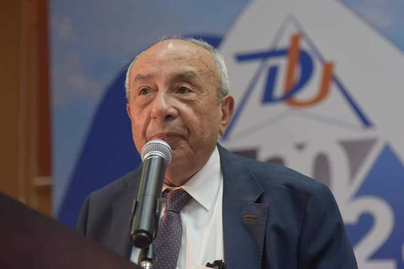 المهندسين ترفع دعوى ضد وزير التعليم العالي أعلن المهندس طارق النبراوي، نقيب المهندسين، رفع دعوى في القضاء الإداري يختصم فيها وزير التعليم العالي