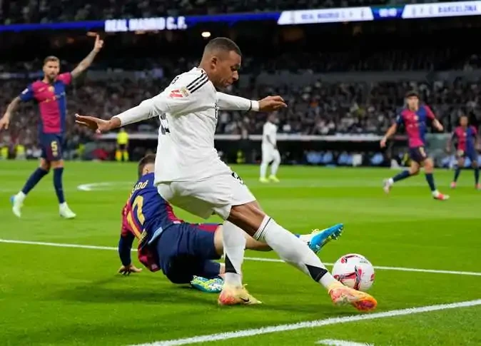 الكلاسيكو تردد قنوات نايل سات المجانية الناقلة لمباراة ريال مدريد وبرشلونة في نهائي السوبر الاسبانيتعد قناة هي واحدة من أفضل القنوات الفضائية الرياضية التي تقوم بعرض المباريات باعل