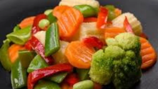خطوة بخطوة .. طريقة عمل خضار على البخار للريجيم أفاق عربية تعتبر طريقة عمل الخضار على البخار للريجيم، إحدى وصفات المطبخ العالمي، وهي وصفة صحية وسهلة