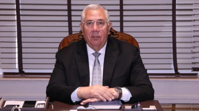 الجبهة الوطنية: سنرفض القرارات المتعارضة مع مصلحة المواطن كشف وزير الزراعة السابق وعضو الهيئة التأسيسية لحزب الجبهة الوطنية، السيد القصير، تجاوز عدد التوكيلات المحررة لتأسيس الحزب