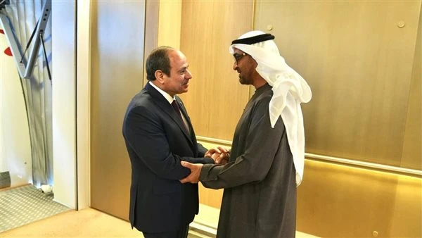 الرئيس السيسي يعود إلى أرض الوطن قادما من الإمارات عاد الرئيس عبد الفتاح السيسي بسلامة الله إلى أرض الوطن عقب زيارته لدولة الإمارات العربية المتحدة