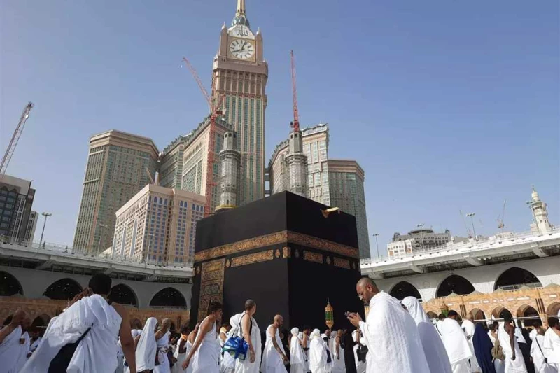 للمسافرين للحج والعمرة 2025.. الصحة تعلن عن ضوابط جديدة وموعد تطبيقها أعلنت وزارة الصحة عن توجيهات جديدة للراغبين في السفر إلى السعودية، ذلك بالتزامن