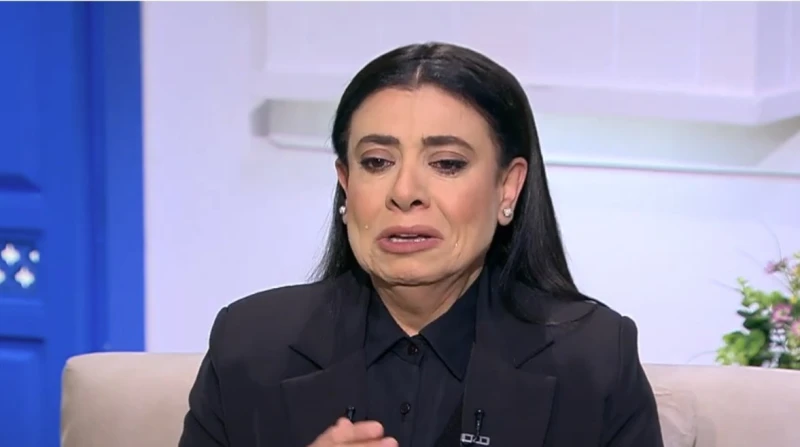 خدعتني ومشيت بسرعة.. كلمات مؤثرة من نشوى مصطفى عن زوجها الراحل لا تزال الفنانة نشوى مصطفى، تعيش حالة من الحزن على فقدان زوجها في ديسمبر الماضي، والذي ظهر من خلال كلماتها المؤثرة في