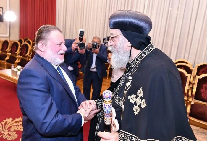 للتهنئة بعيد الميلاد المجيد، البابا تواضروس الثاني يستقبل محافظ البنك المركزي استقبل قداسة البابا تواضروس الثاني في المقر البابوي بالقاهرة اليوم الأحد، حسن عبد الله محافظ البنك الم