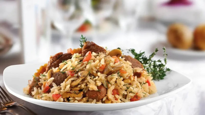 أردت أن أكون لطيفا.. تاجر في أنقرة يبهج الناس بمناسبة العام الجديدآخر تحديث الخميس 02 يناير 2025 في آخر يوم من هذا العام، نجح أحد التجار في أنقرة بإسعاد المواطنين من خلال حملة تخفي