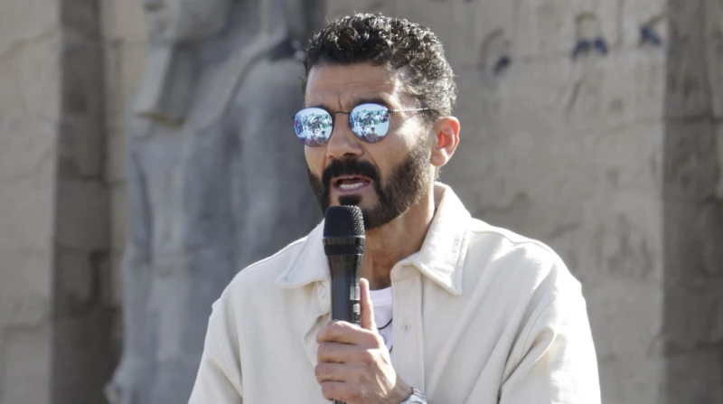 خالد النبوي: لا يوجد مناخ مسرحي جيد وأتمنى تقديم عمل قريبا أقام مهرجان الأقصر للسينما الأفريقية في دورته الرابعة عشرة (دورة الفنان نور الشريف) مؤتمرا صحفيا للنجم خالد النبوي بمناسب